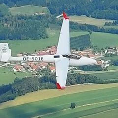 Flugwegposition um 13:36:19: Aufgenommen in der Nähe von Gemeinde Naas, 8160, Österreich in 1297 Meter